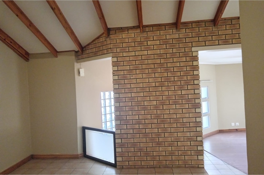 3 Bedroom Property for Sale in Safari Gardens North West